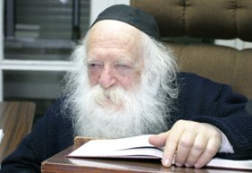 Reb Nachman related that during the shivah for his own son, Leiby z”l, Rav Chaim had sent a condolence letter to the Kletzky family – one of some 25,000 ... - rav-chaim-kanievsky-3