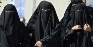 saudi women burqa