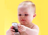 baby-on-cell-phone