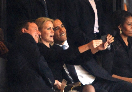 obama-selfie-funeral-mandela