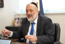 Deri: IDF Can Strike Iran, It Can Figure Out Chareidi Enlistment