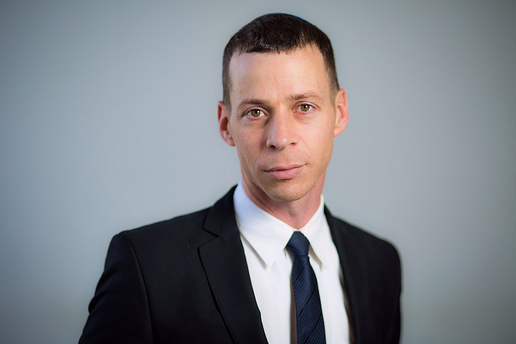 Israeli Journalist Claims He Broke Story on Second Downed U.S. Airman as Trump...