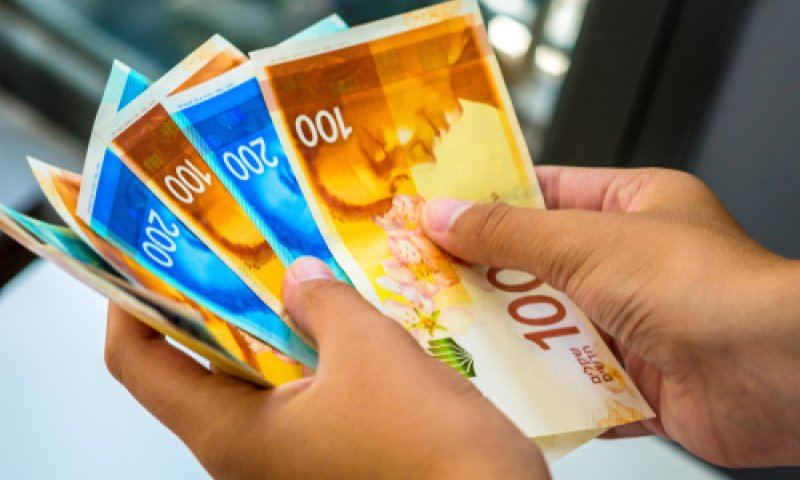 Dollar Rebounds Against Shekel After Weeks of Decline, but Analysts Urge Caution