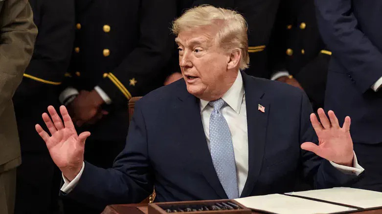 Trump Says China Will Halt Weapons Transfers to Iran