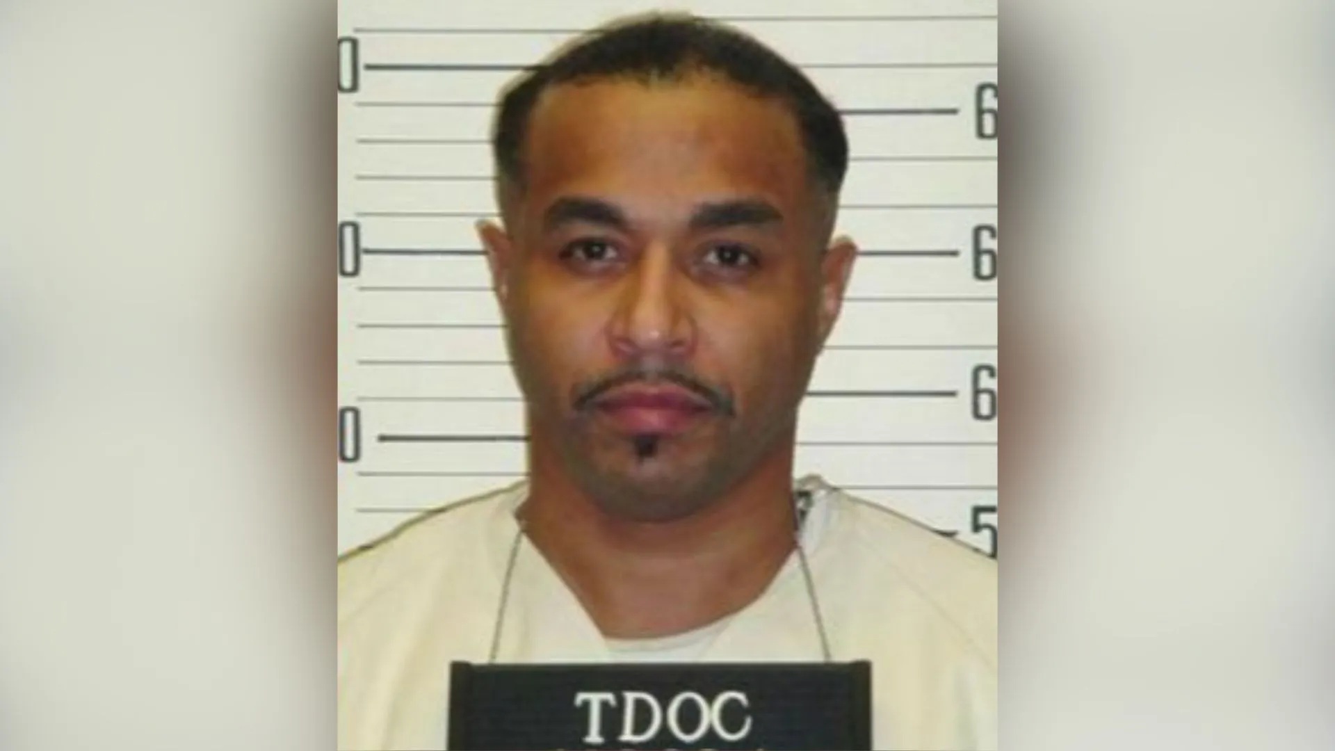 Tennessee Halts Execution After Team Fails for More Than an Hour to Insert IV...