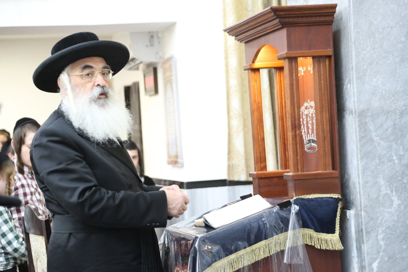 From 6 A.M. Until Midnight: Dushinsky Rebbe Issues Emergency Directive Amid...
