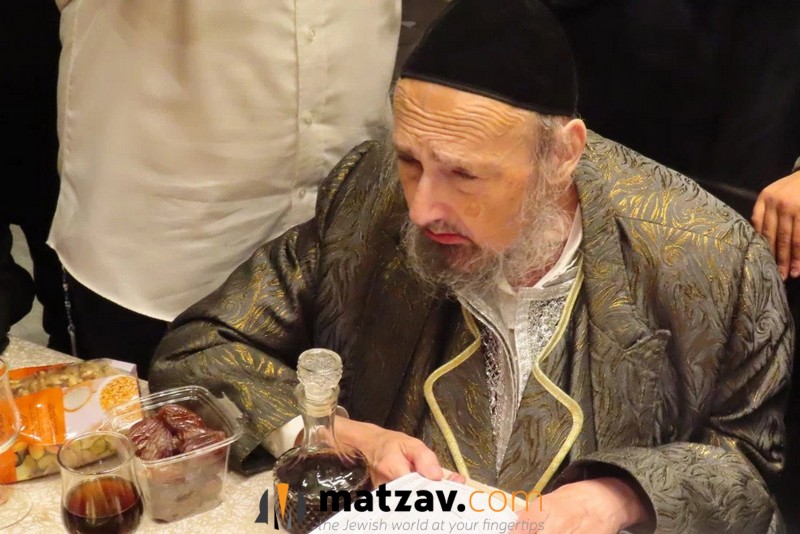 Beis Din Conducts Rare Segulah, ‘Sells’ Illness of Rav Dov Kook to Non-Jew