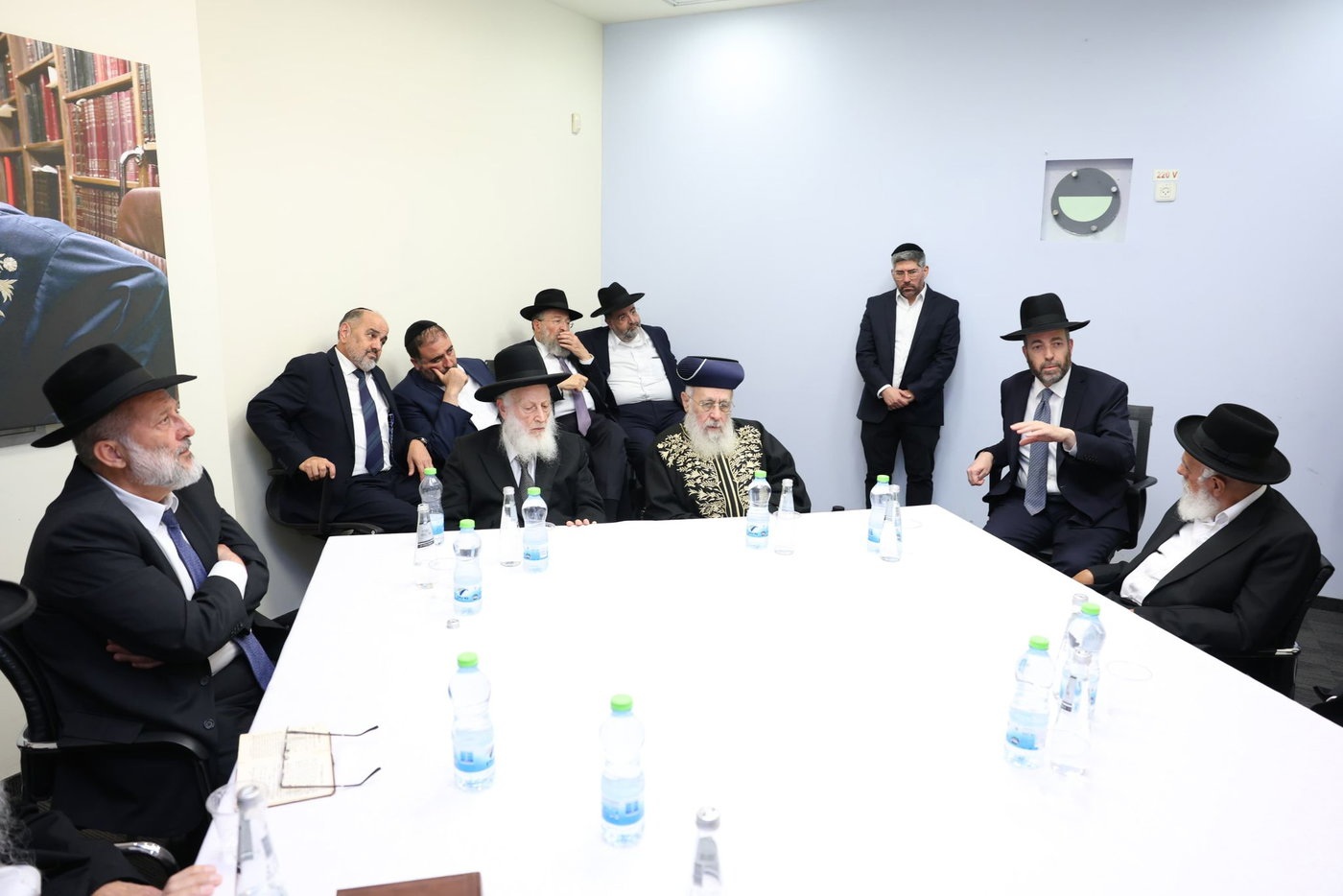 ‘Absolute Zero’: Senior Shas Rabbinic Leaders Wage Fierce Battle Against Karhi...