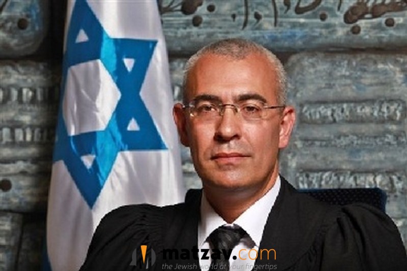 High Court Freezes Law Halting Arrests of Bnei Torah