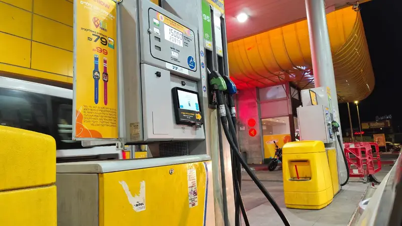 ‘SMS or Nothing’: New Gas Station Policy Leaves Kosher Phone Users Without...