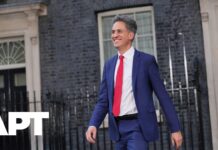 UK Foreign Secretary Demands Israel Scrap E1 Tender, Halt ‘Settlement’ Expansion