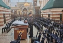 Palestinian Imam Arrested 200 Meters From Me’aras Hamachpeilah on Suspicion of Terror Incitement