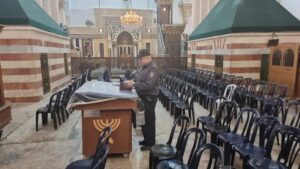 Palestinian Imam Arrested 200 Meters From Me’aras Hamachpeilah on Suspicion of Terror Incitement