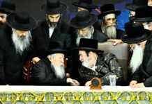 Vizhnitzer Rebbe Issues Unequivocal Ban on Military Service at Massive Yerushalayim Gathering