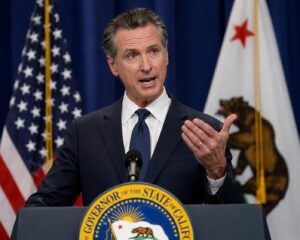 Newsom Signs Controversial ‘Stop Nick Shirley Act,’ Critics Warn of Threat to Investigative Journalism