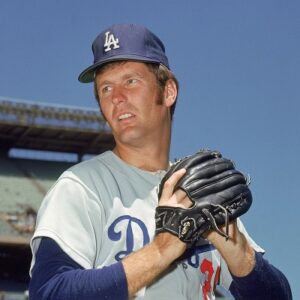 Tommy John, Pitcher Who Gave His Name to Career-Saving Surgery, Dies at 83