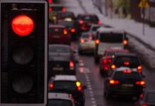 AI Traffic Lights Slash Wait Times on Israeli Roads, Saving Drivers Up to 10 Minutes Per Trip