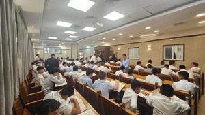 Israel’s High Court Freezes NIS 286 Million in Funding for Chareidi Education