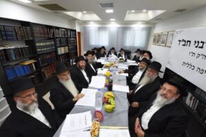 Chabad Rabbonim Issue Election Guidelines: ‘No One Is Authorized to Speak in the Name of Chabad’