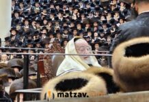 ‘Our Father Is Going Through This for Us’: Vizhnitzer Rebbe’s Son Delivers Emotional Plea Before Selichos
