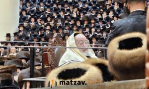 ‘Our Father Is Going Through This for Us’: Vizhnitzer Rebbe’s Son Delivers Emotional Plea Before Selichos