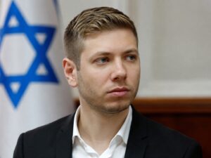 Police Begin Examining Haaretz Journalist After Yair Netanyahu Complaint Over Miami Security Disclosures